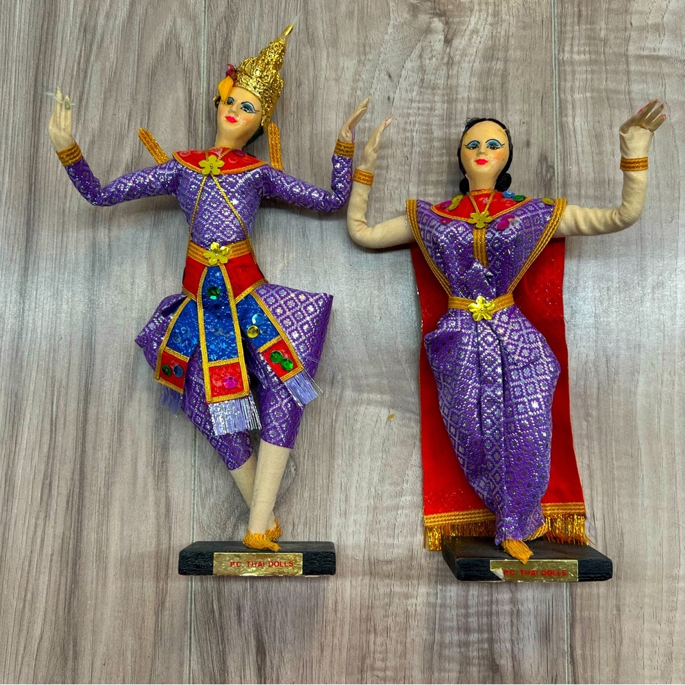 Bundle of Thai dancing dolls